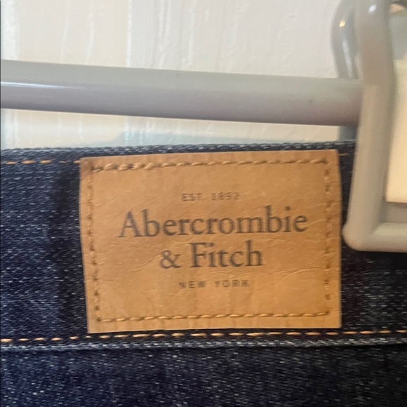 ABERCROMBIE & FITCH Denim Blue Women's Shorts size 0, 25 waist - Picture 7 of 8